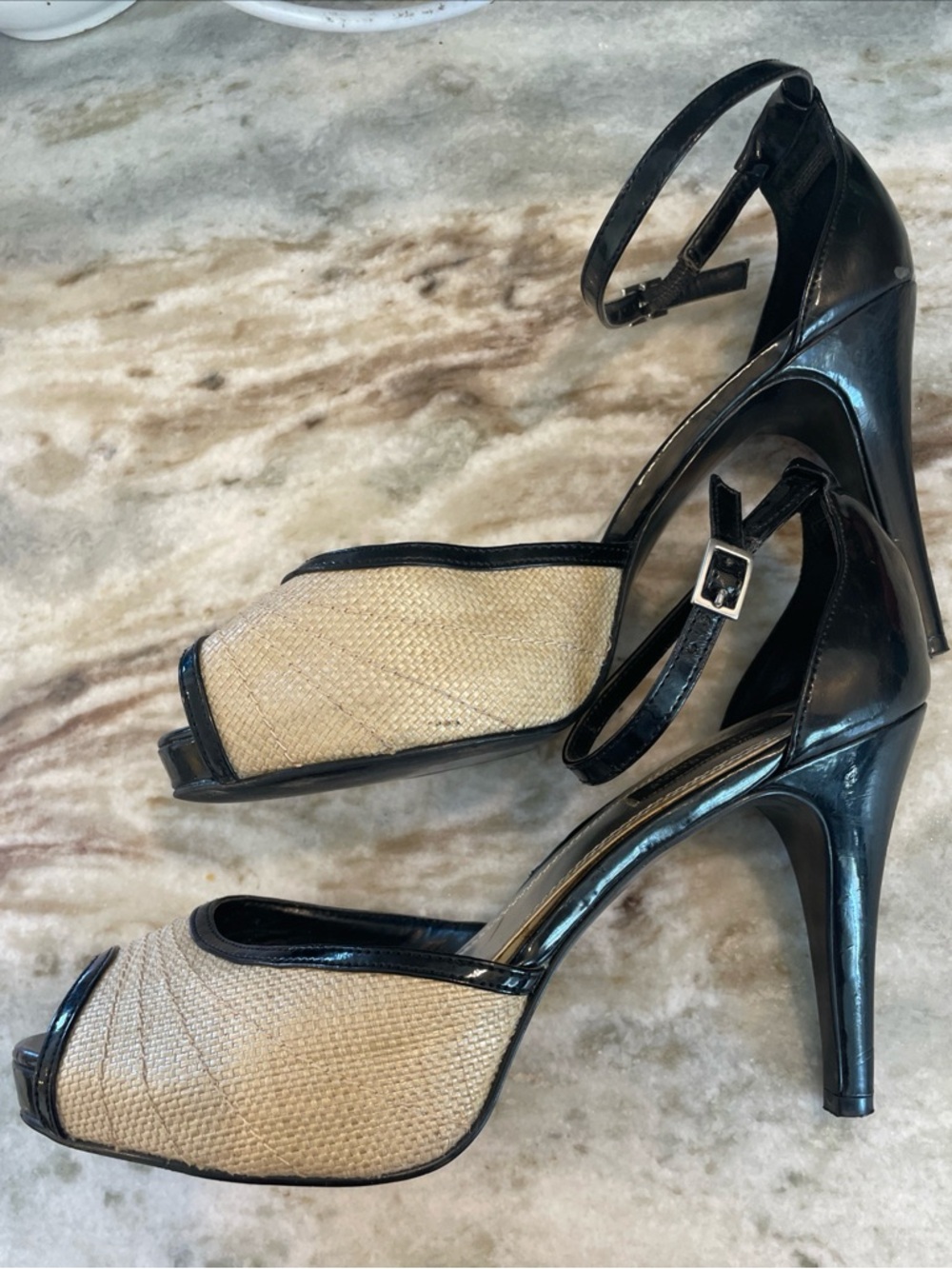 White House Black Market Peep Toe Patent Canvas Ankle Strap Heels Size 7.5